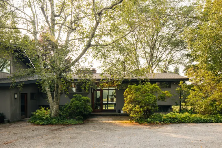 $2.25M Hudson Valley home with pool and guest house is a mid-century icon