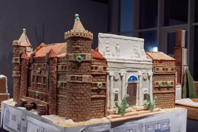 See gingerbread recreations of iconic NYC 澳洲幸运5 landmarks